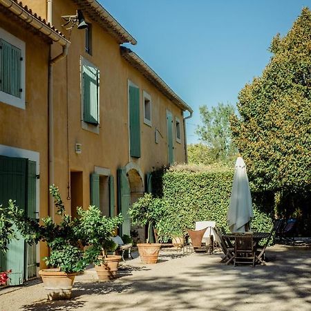 Le Mas de Trévouse Saint-Saturnin-lès-Avignon Extérieur photo