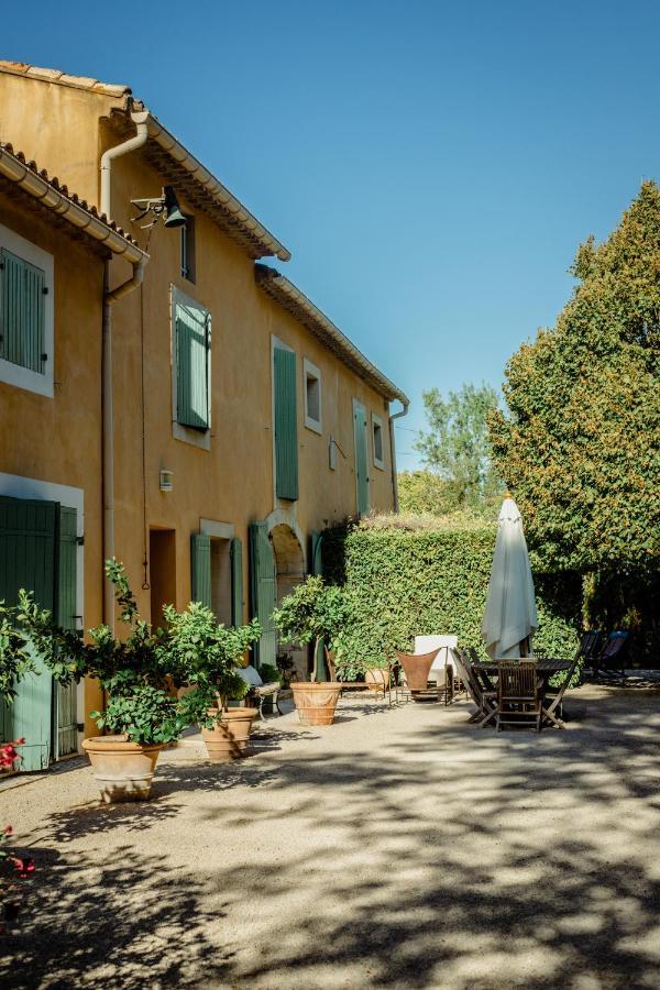 Le Mas de Trévouse Saint-Saturnin-lès-Avignon Extérieur photo
