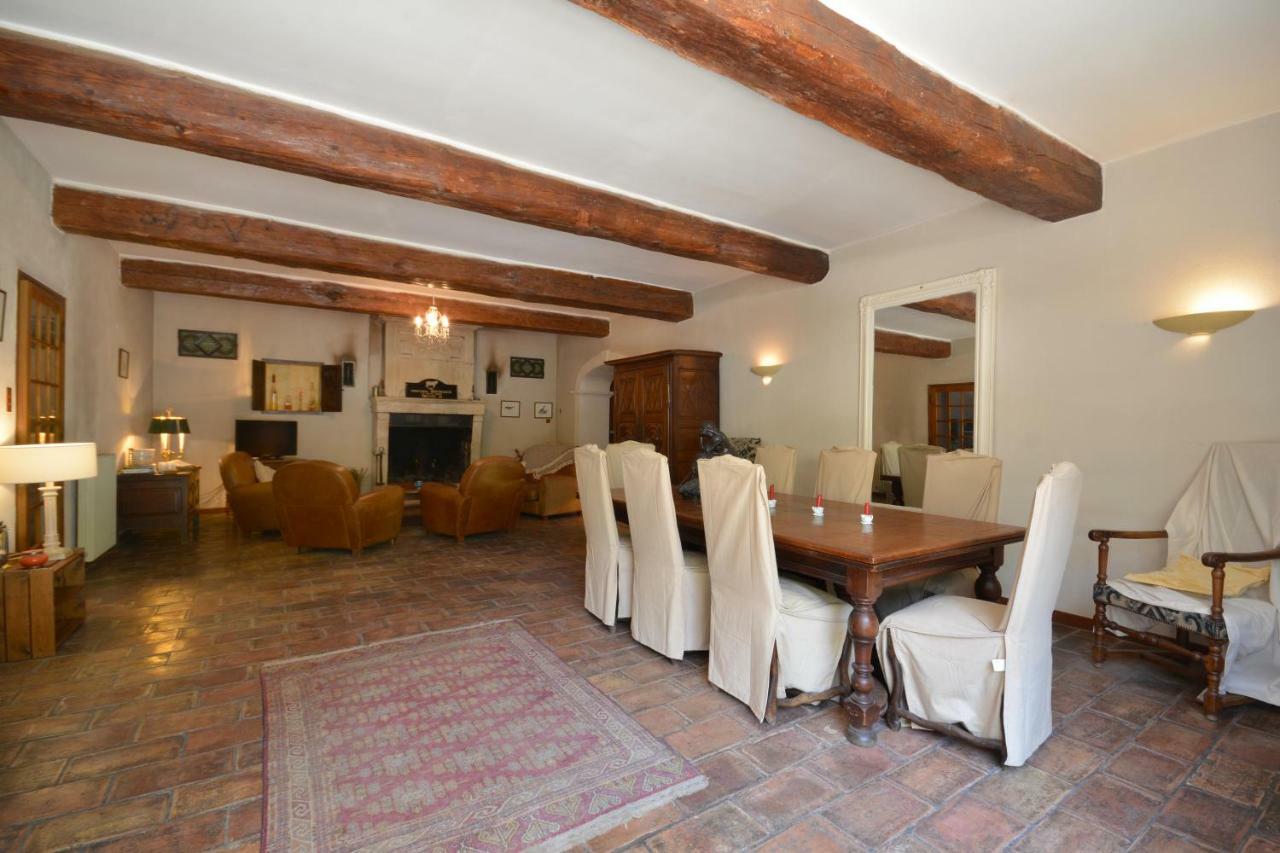 Le Mas de Trévouse Saint-Saturnin-lès-Avignon Extérieur photo